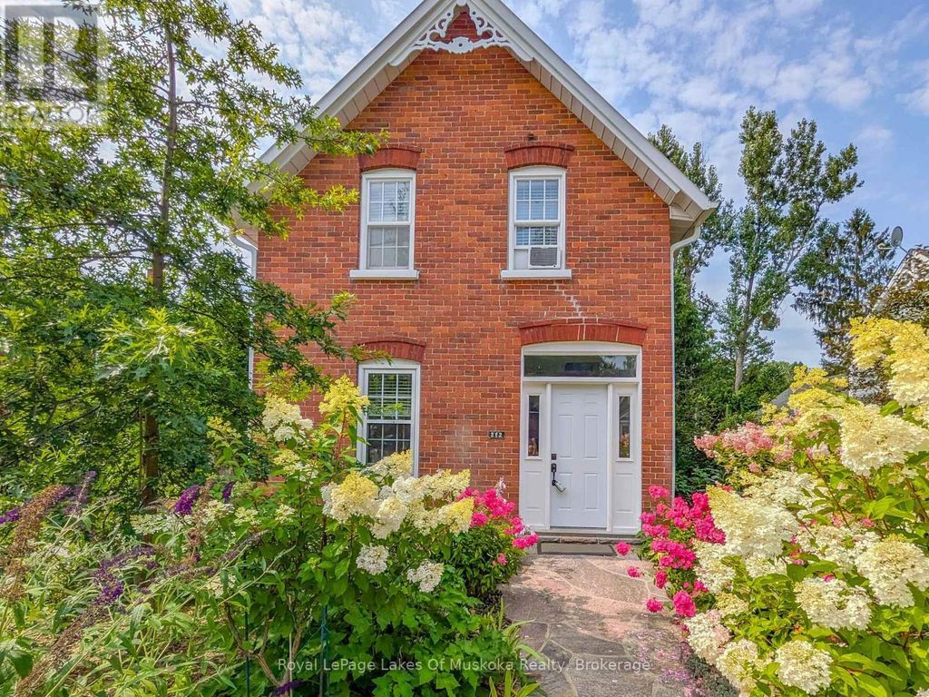 212 James Street, Bracebridge