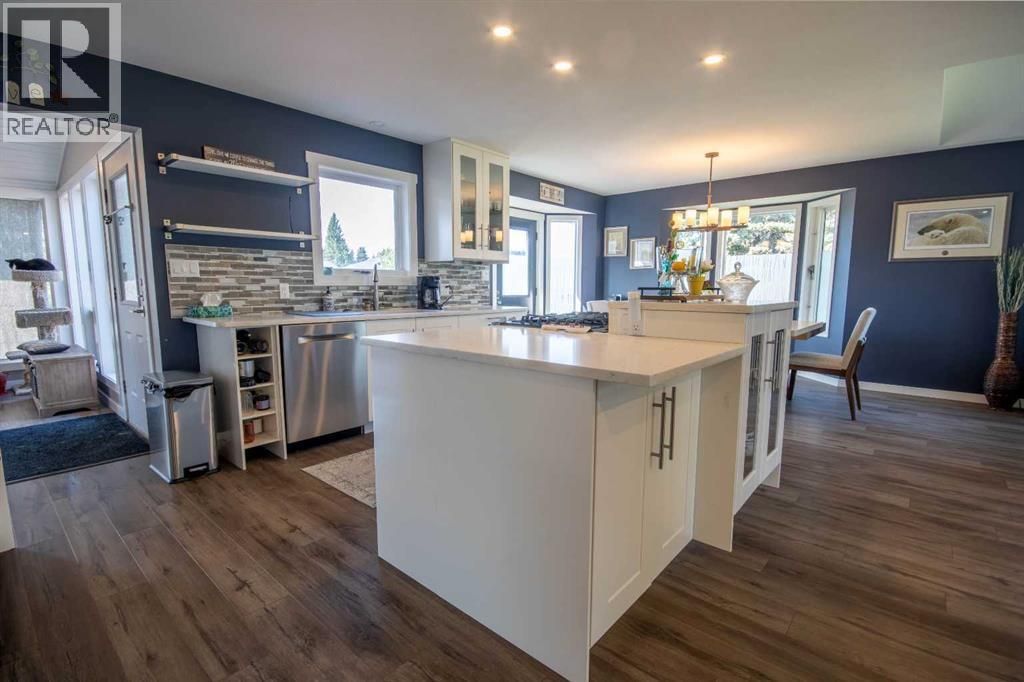 550 4 Avenue Sw, Sundre