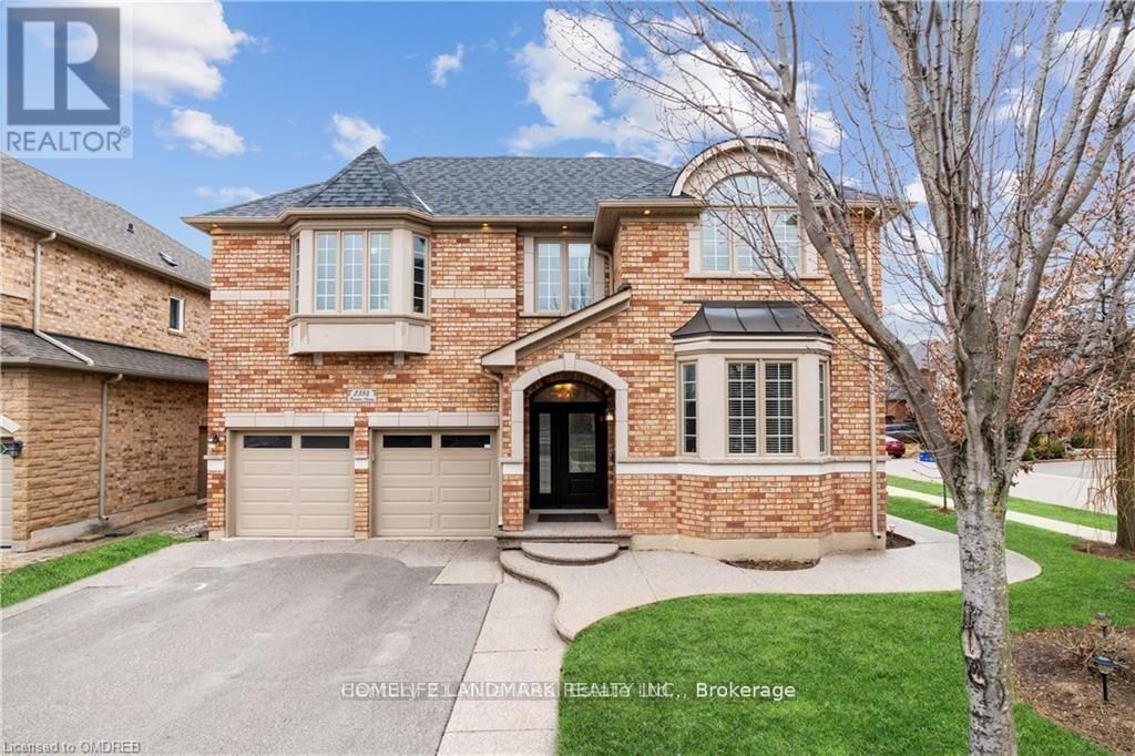 2384 Parkglen Avenue, Oakville (wm Westmount)