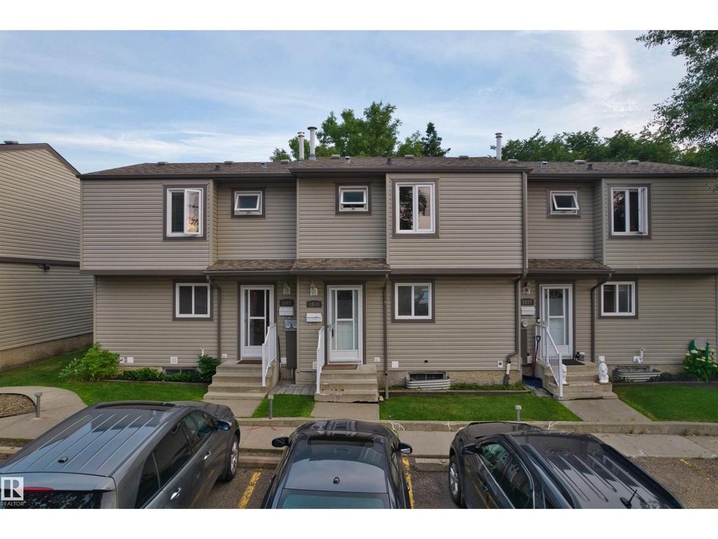 1679 Lakewood Rd Nw Nw, Edmonton