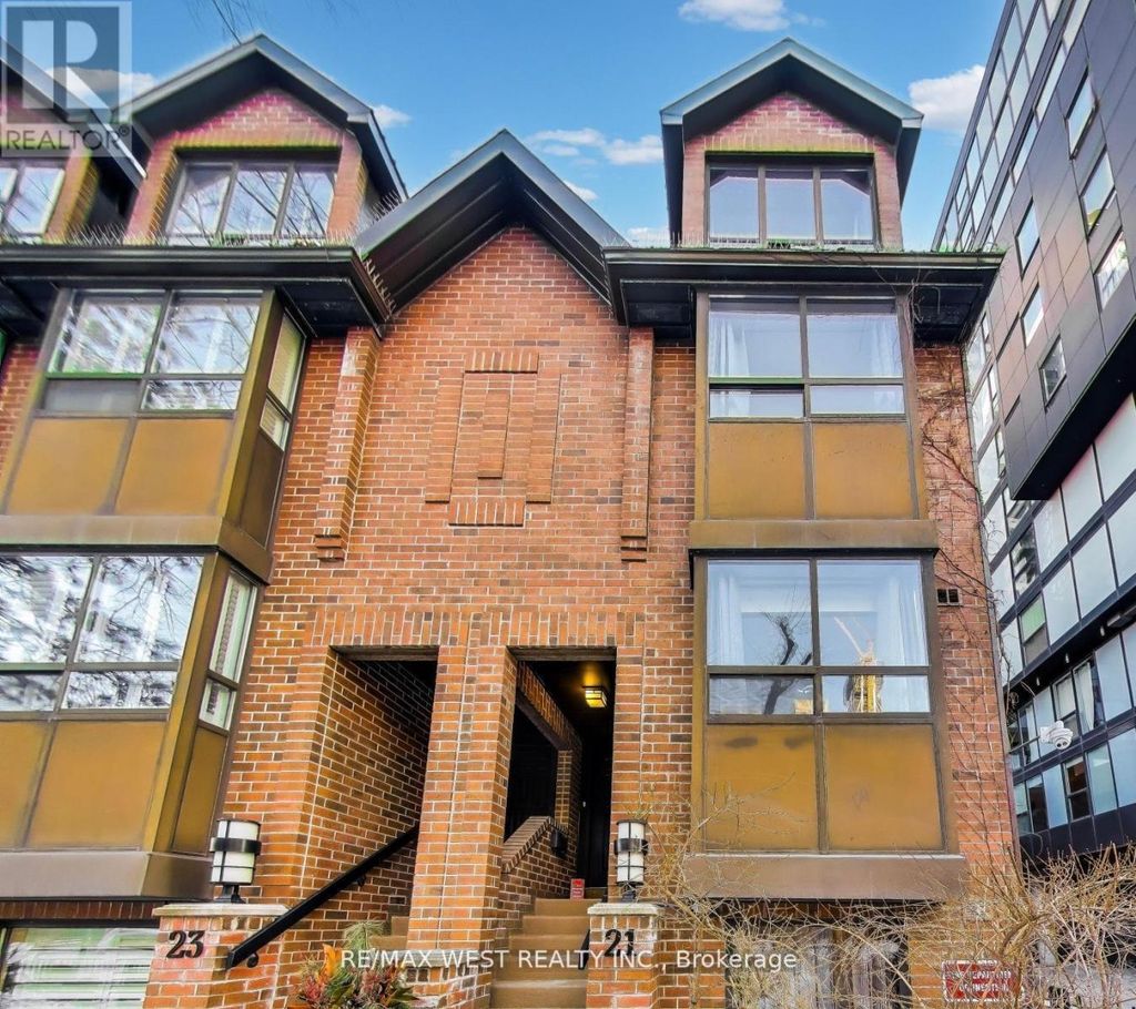 21 Dundonald Street, Toronto (church-Yonge Corridor)
