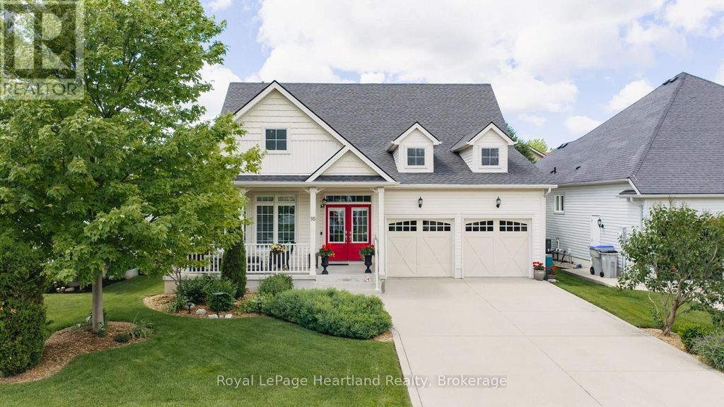16 Macpherson Avenue, Huron East (egmondville)