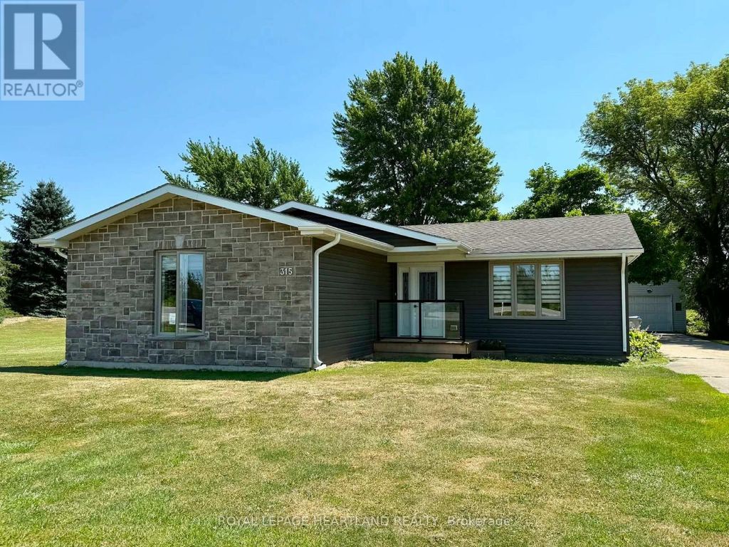 315 Main Street, Lambton Shores (thedford)