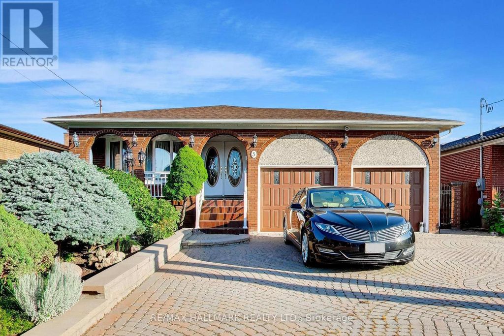 5 Byworth Boulevard, Toronto (kingsview Village-The Westway)