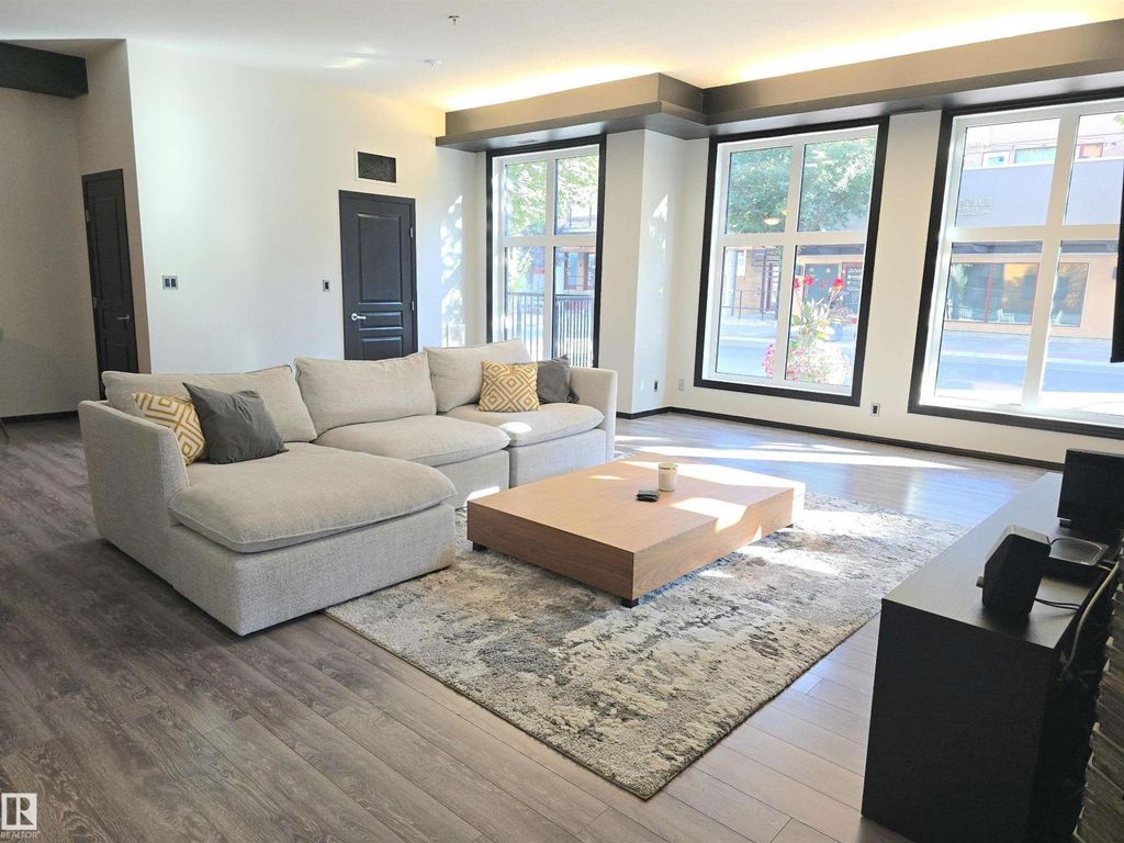 #106 10531 117 St Nw, Edmonton