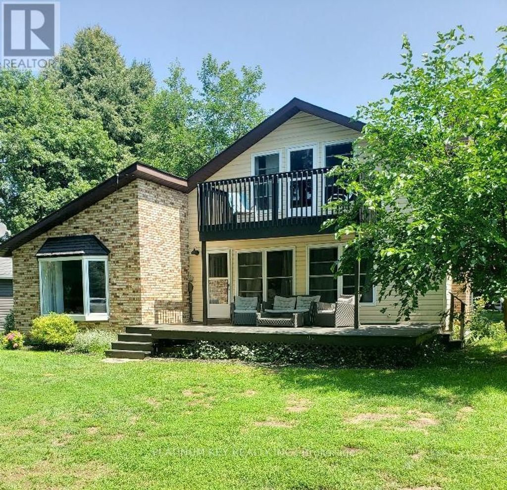 5409 Oak Avenue, Lambton Shores