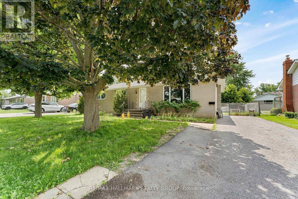 75 Briscoe Street, Loyalist (amherstview)