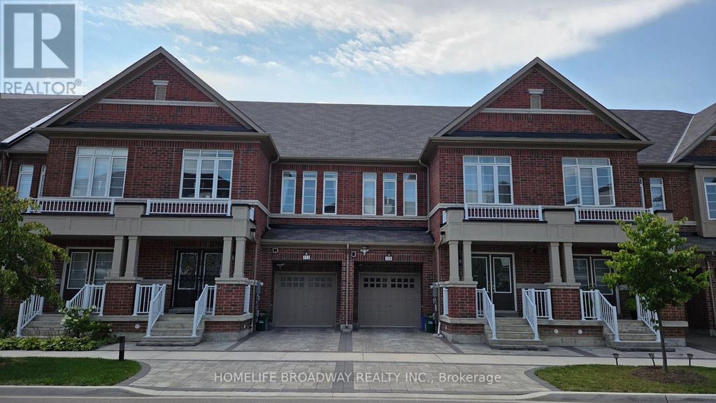 112 Ness Drive, Richmond Hill