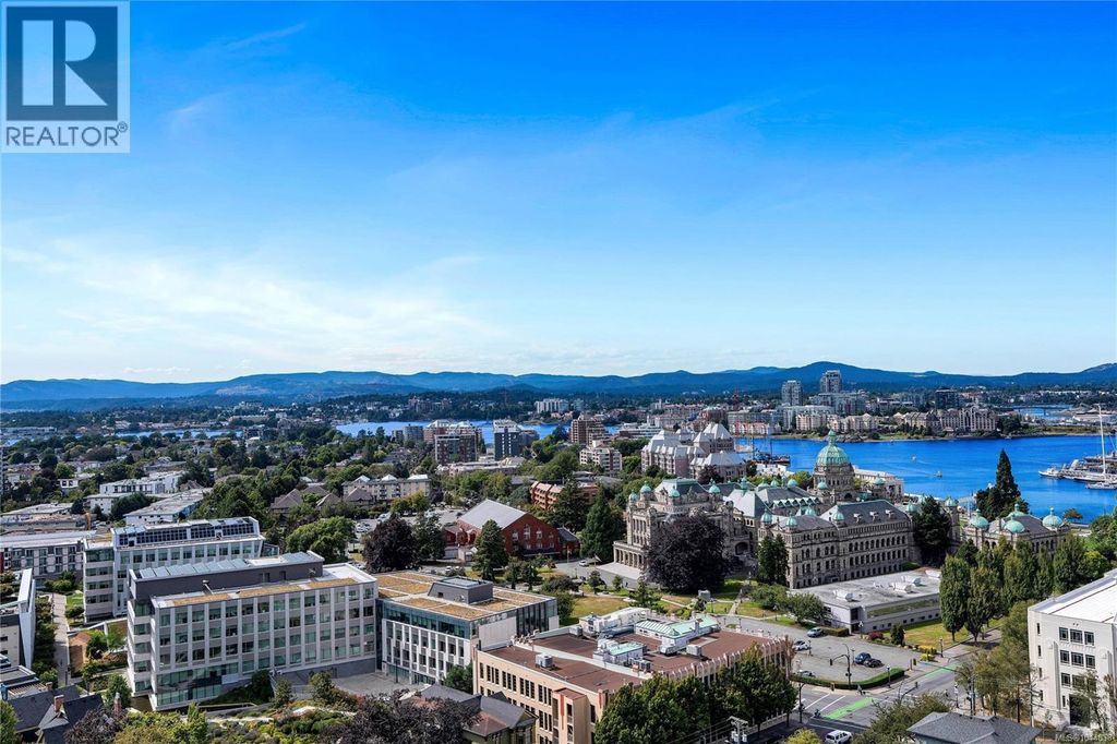 2104 647 Michigan St, Victoria