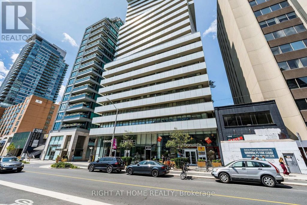 1604 - 200 Bloor Street W, Toronto (annex)