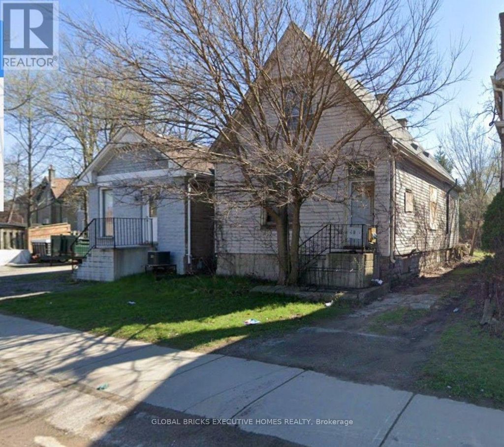 188 Wharncliffe Road S, London South (south F)