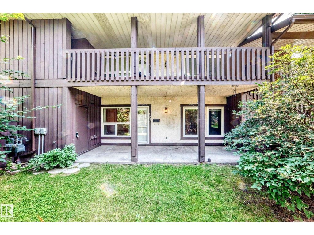 108 Surrey Gardens Gd Nw, Edmonton