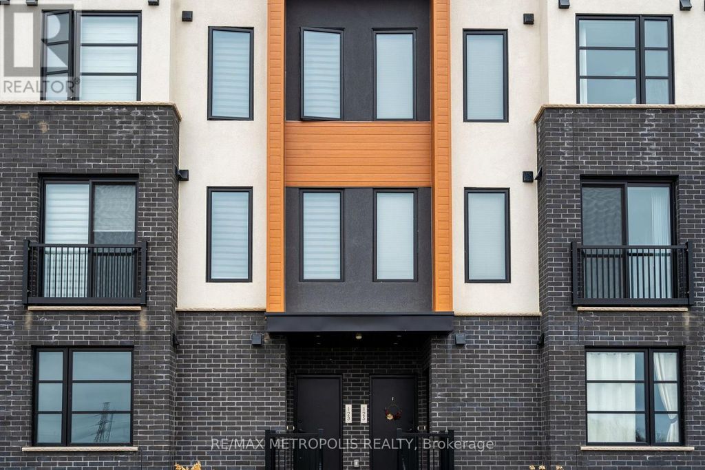 121 - 3900 Savoy Street, London South (south V)