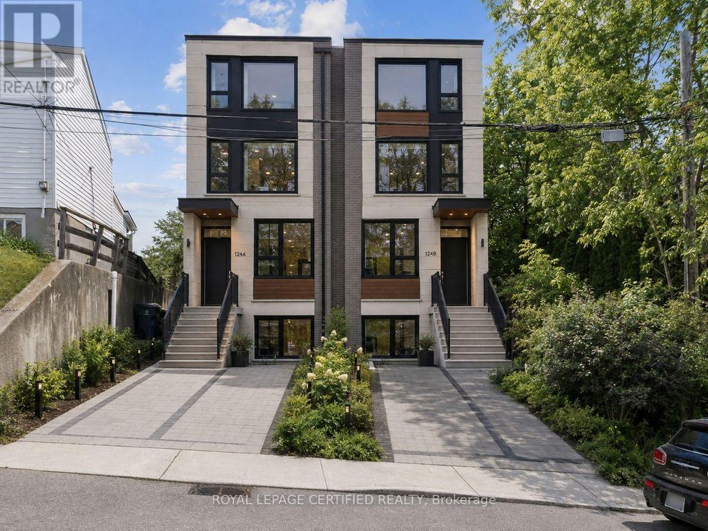 33 Donald Avenue, Toronto (keelesdale-Eglinton West)