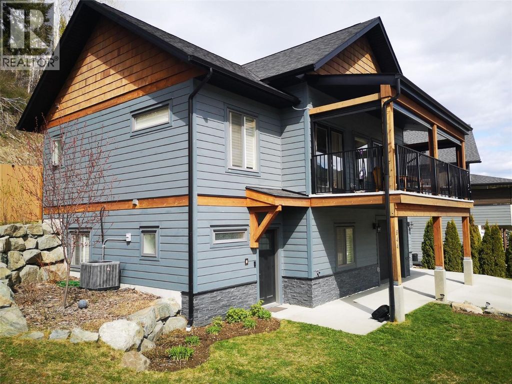 944 Redstone Drive, Rossland