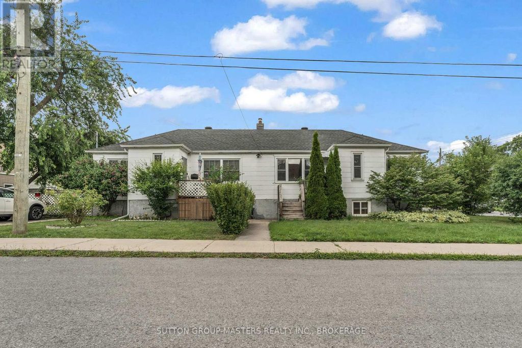 22 Westdale Avenue W, Kingston (central City East)