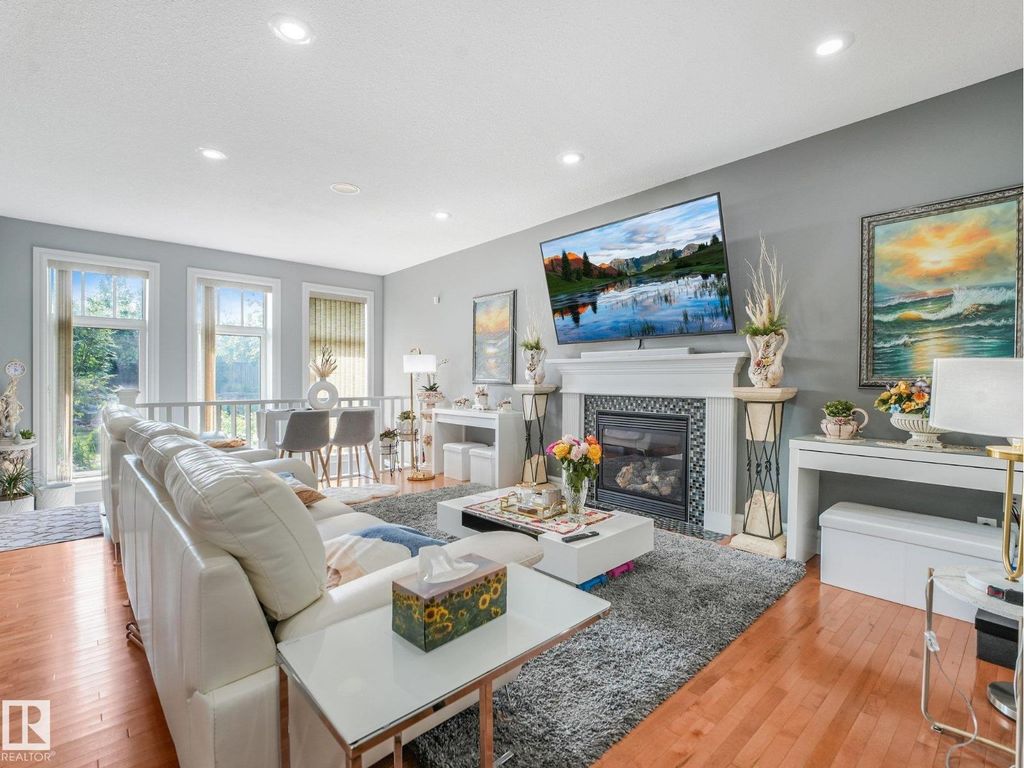 544 Adams Wy Sw, Edmonton