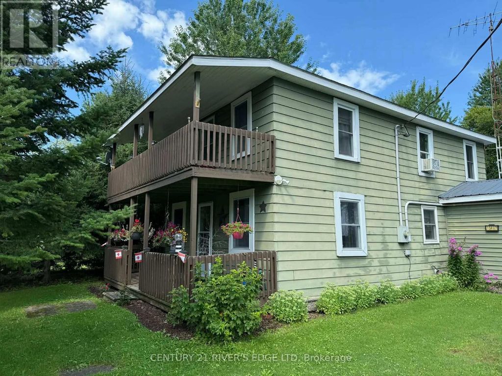 10407 Hainsville Road, South Dundas