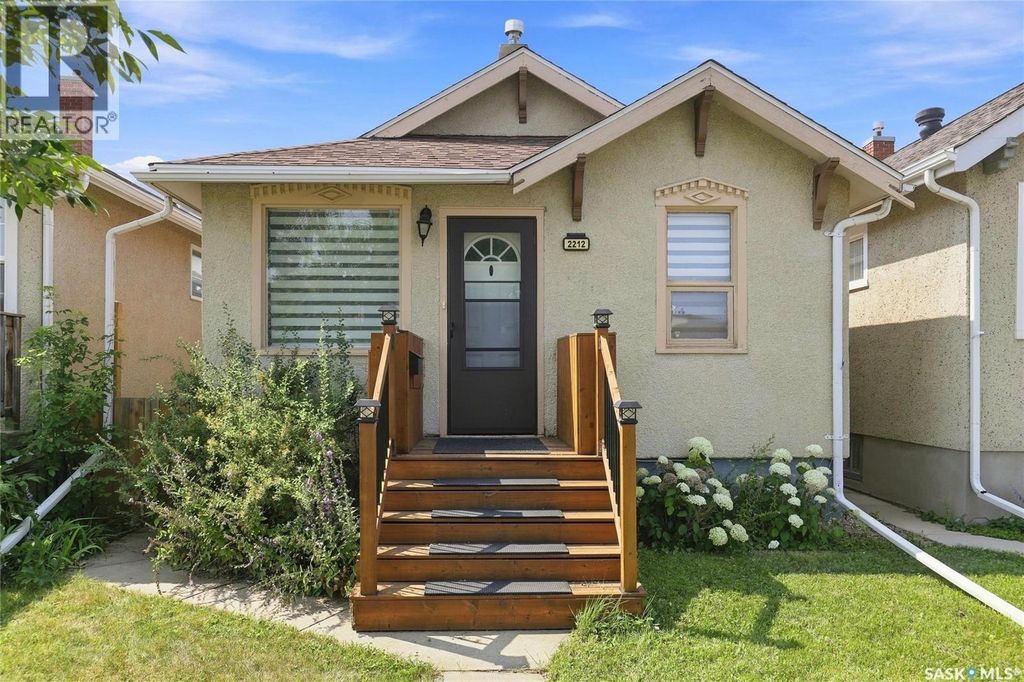 2212 Wallace Street, Regina