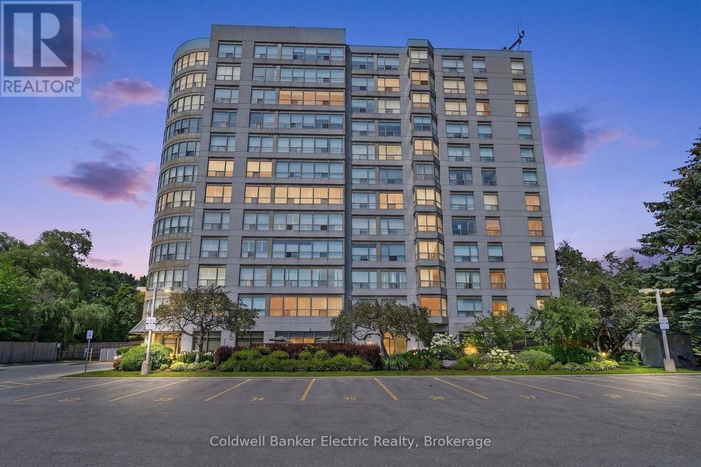 1011 - 712 Rossland Road E, Whitby (pringle Creek)