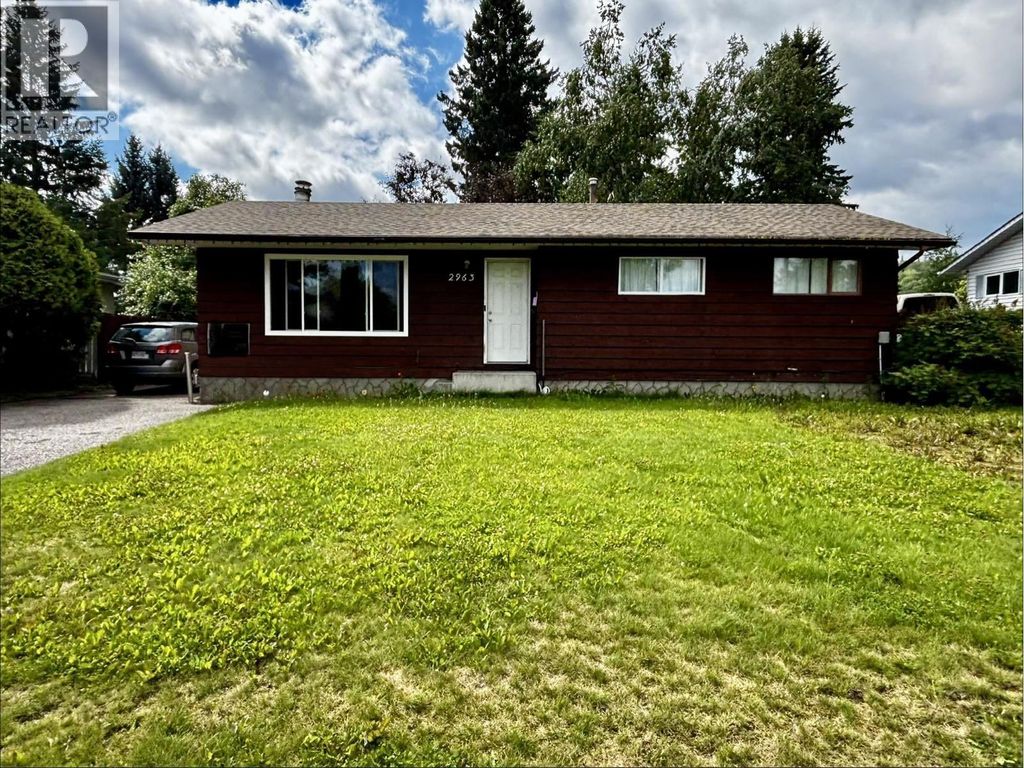 2963 Pinewood Avenue, Prince George