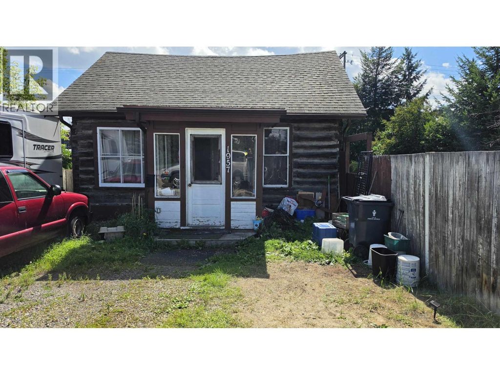 1957 Ross Crescent, Prince George