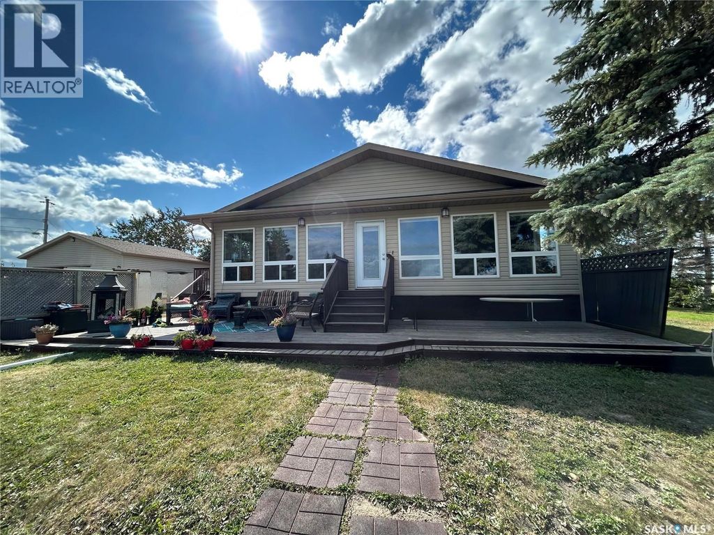 3830 First Point Beach Drive, Wakaw Lake