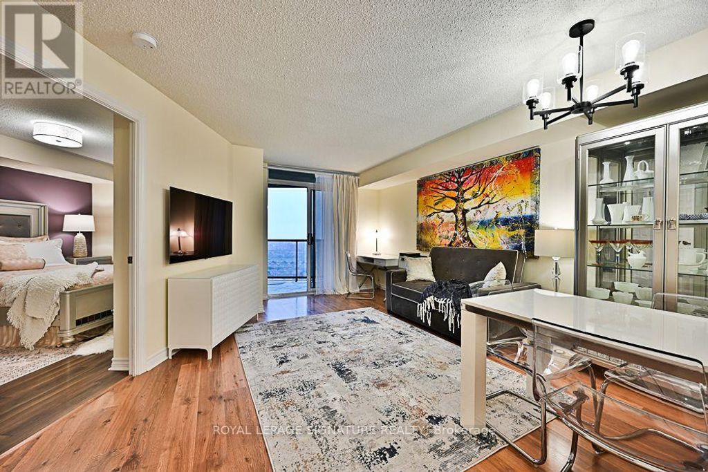 2422 - 700 Humberwood Boulevard, Toronto (west Humber-Clairville)