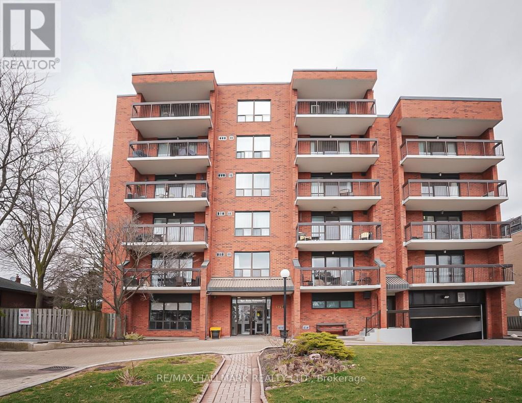 203 - 3734 St Clair Avenue E, Toronto (cliffcrest)