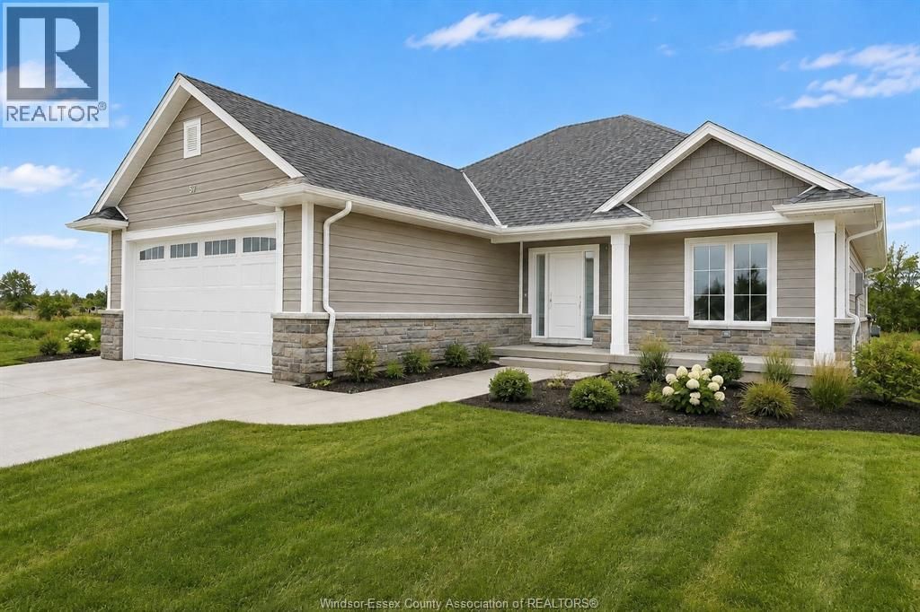 44 Belleview Drive, Kingsville