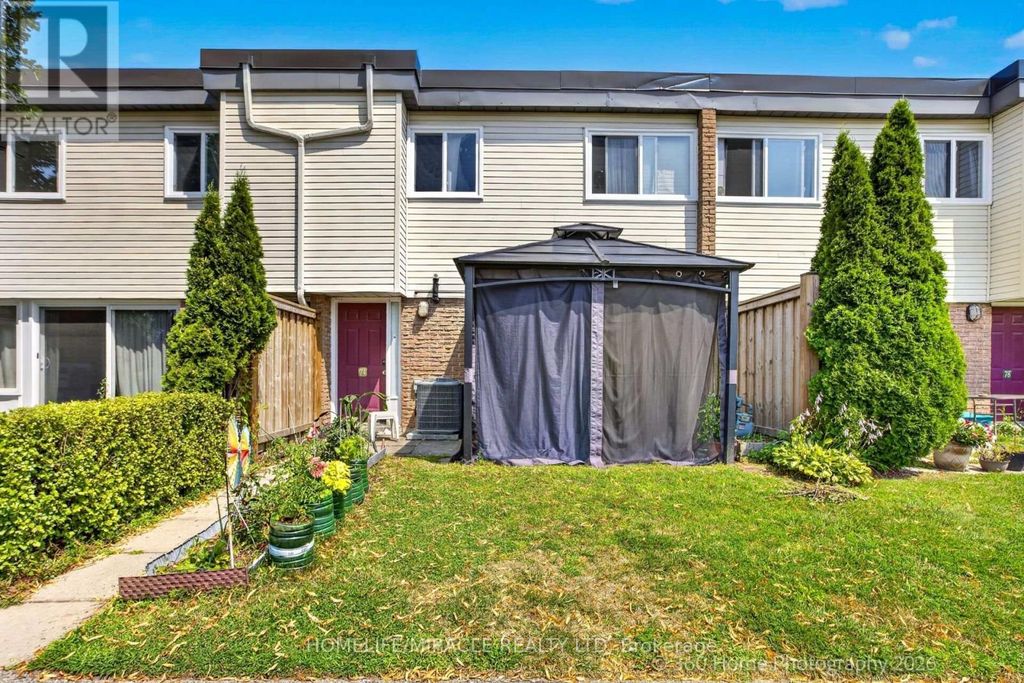 165 - 74 Springfair Avenue, Aurora (aurora Village)