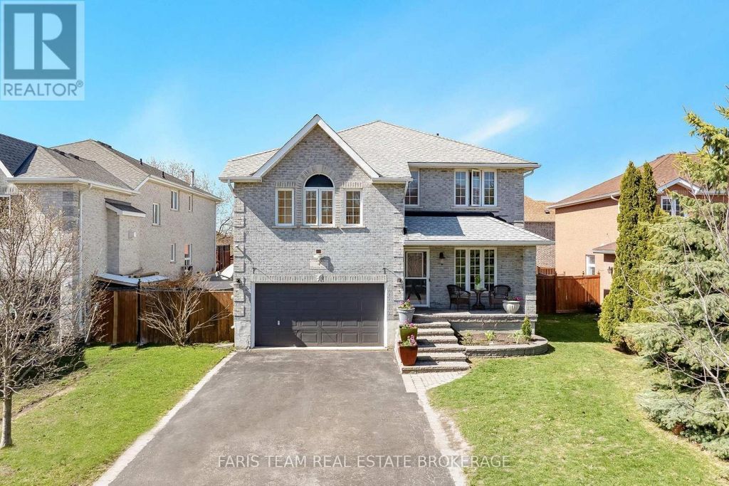 4 Whispering Pine Place, Barrie (bayshore)