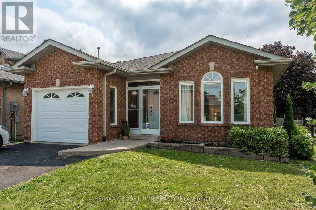 1 Lang Drive, Barrie (northwest)
