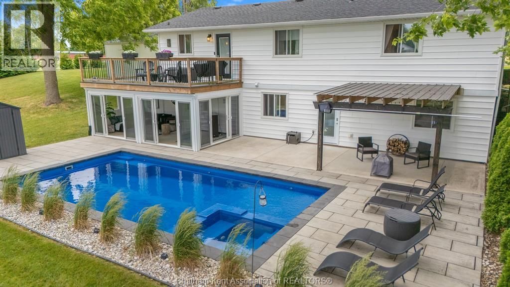10338 Croton Line, Dresden