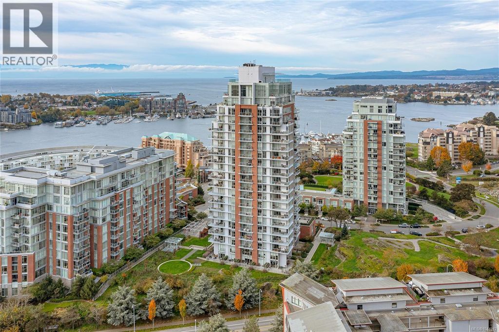 708 83 Saghalie Rd, Victoria