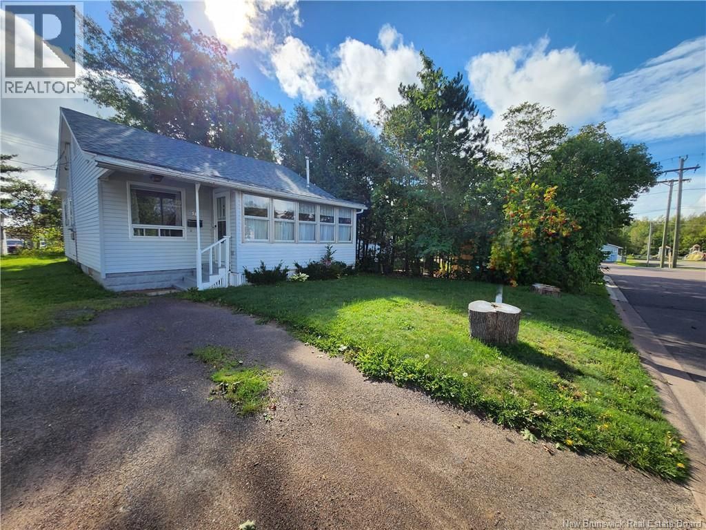 56 Airport Street, Dieppe