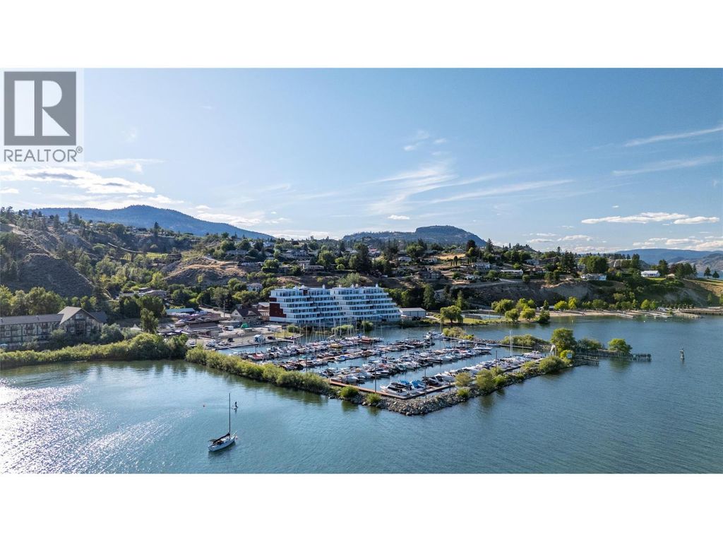 13419 Lakeshore Drive S Unit# 201, Summerland
