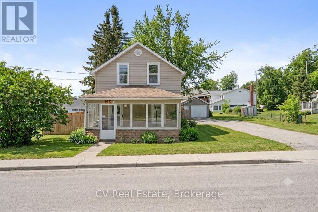33 John Street, Kawartha Lakes (fenelon Falls)