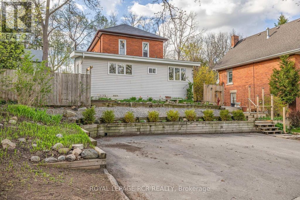 91 King Street W, Caledon (bolton West)