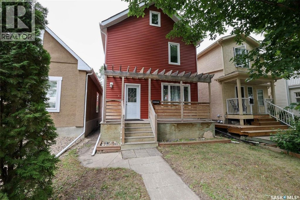 2248 Halifax Street, Regina