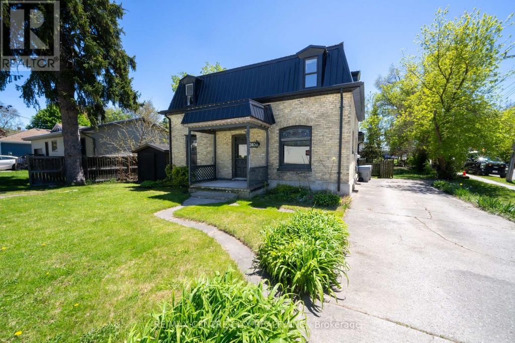 240 Maitland Street, Strathroy-Caradoc (nw)