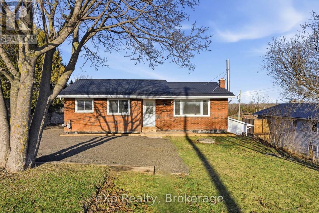 696 Whites Road, Quinte West (sidney Ward)