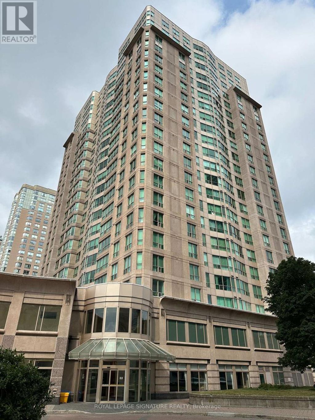 1113 - 18 Lee Centre Drive, Toronto (woburn)