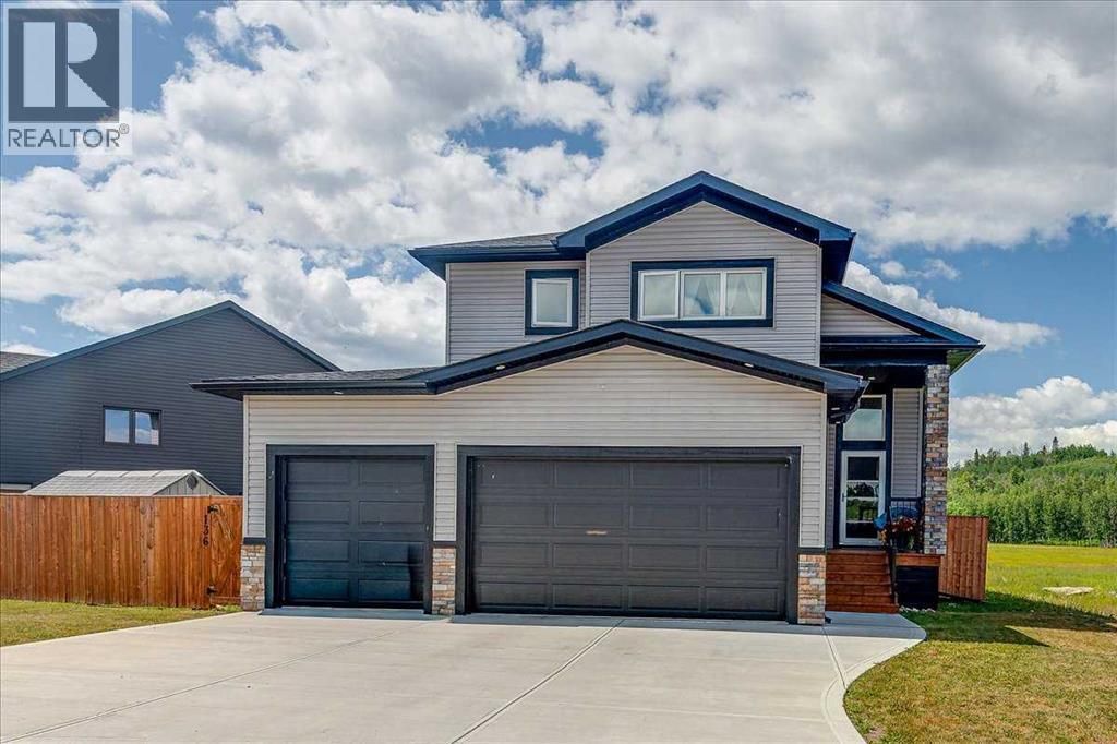 136 12 Avenue Ne, Sundre