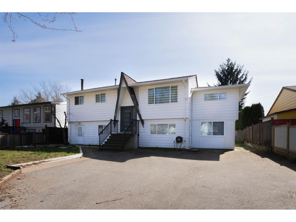 17396 62a Avenue, Surrey
