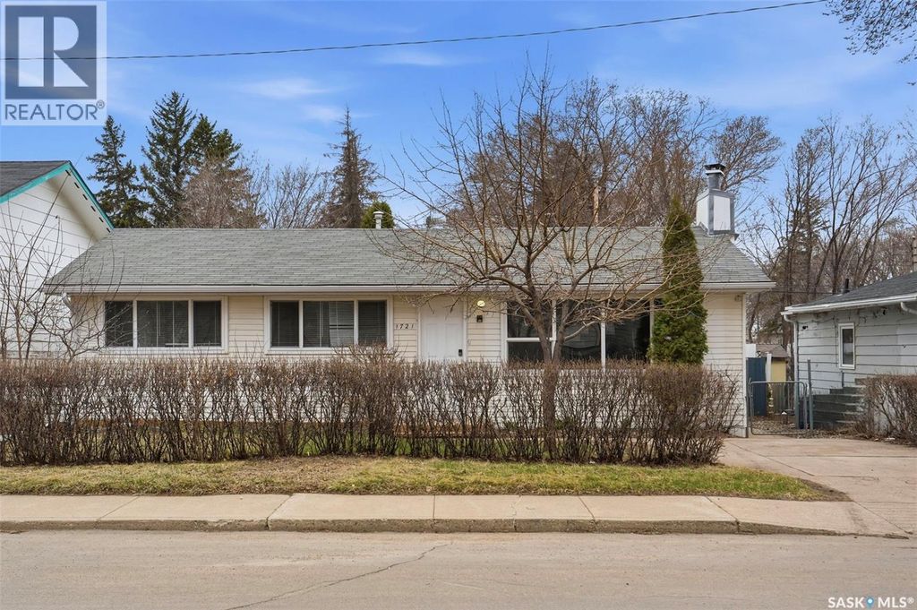 1721 E Avenue N, Saskatoon