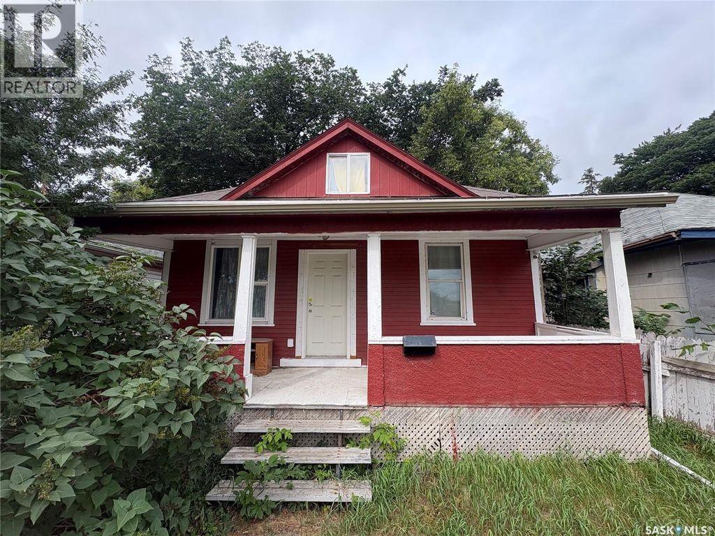 1125 Idylwyld Drive N, Saskatoon
