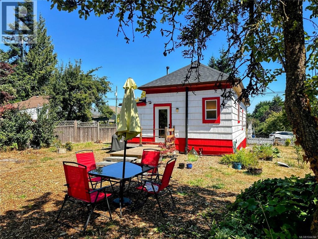 37 Strickland St, Nanaimo