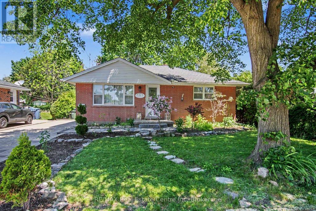 57 Vancouver Drive, Guelph (st. George's)