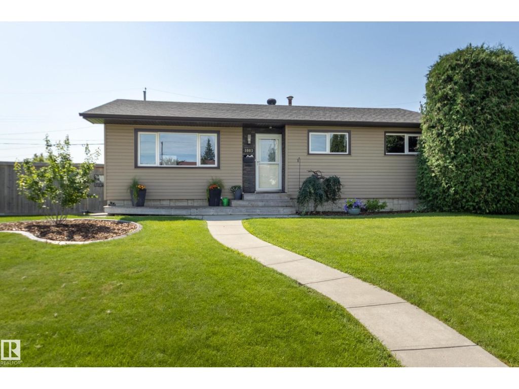 8003 136 Av Nw, Edmonton